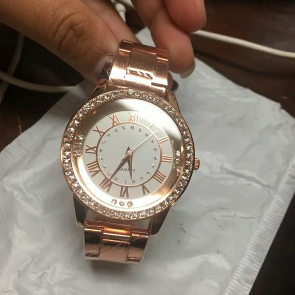 Vansvar Rose Gold Watch Luxury Women Dress Rhinest - Picture 2 of 3
